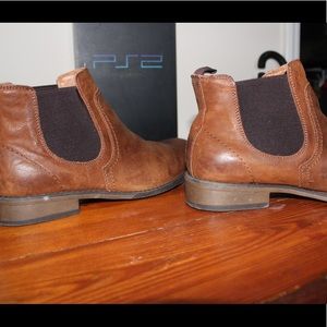 Men’s genuine leather J75 Chelsea Boot in Brown